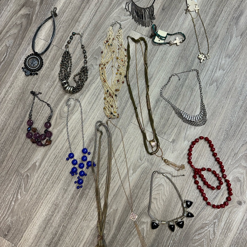 15 Necklaces 1 bracelet